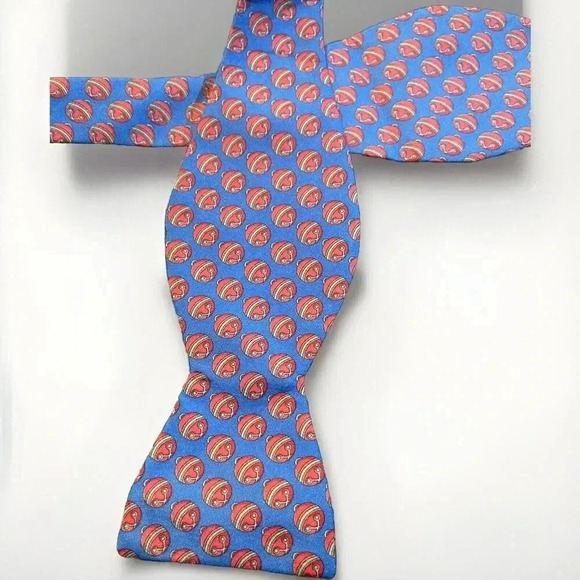 Peter Blair Christmas Bells Bow Tie 100%‎ Silk - Picture 2 of 5